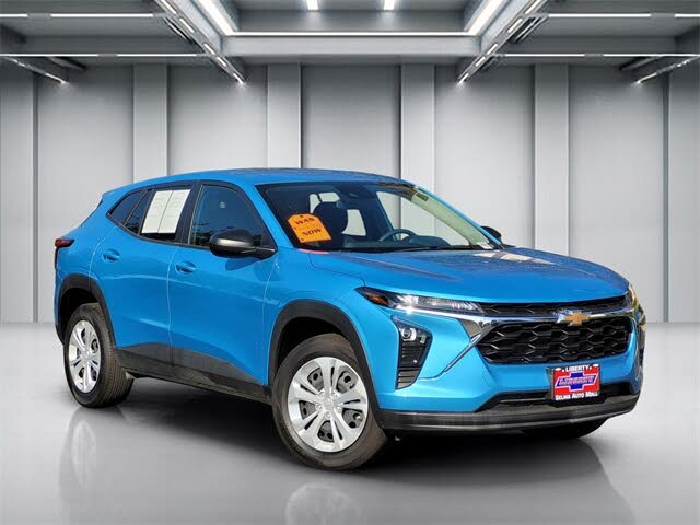 2025 Chevrolet Trax LS FWD