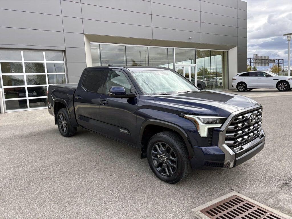 2022 Toyota Tundra Platinum CrewMax Cab 4WD
