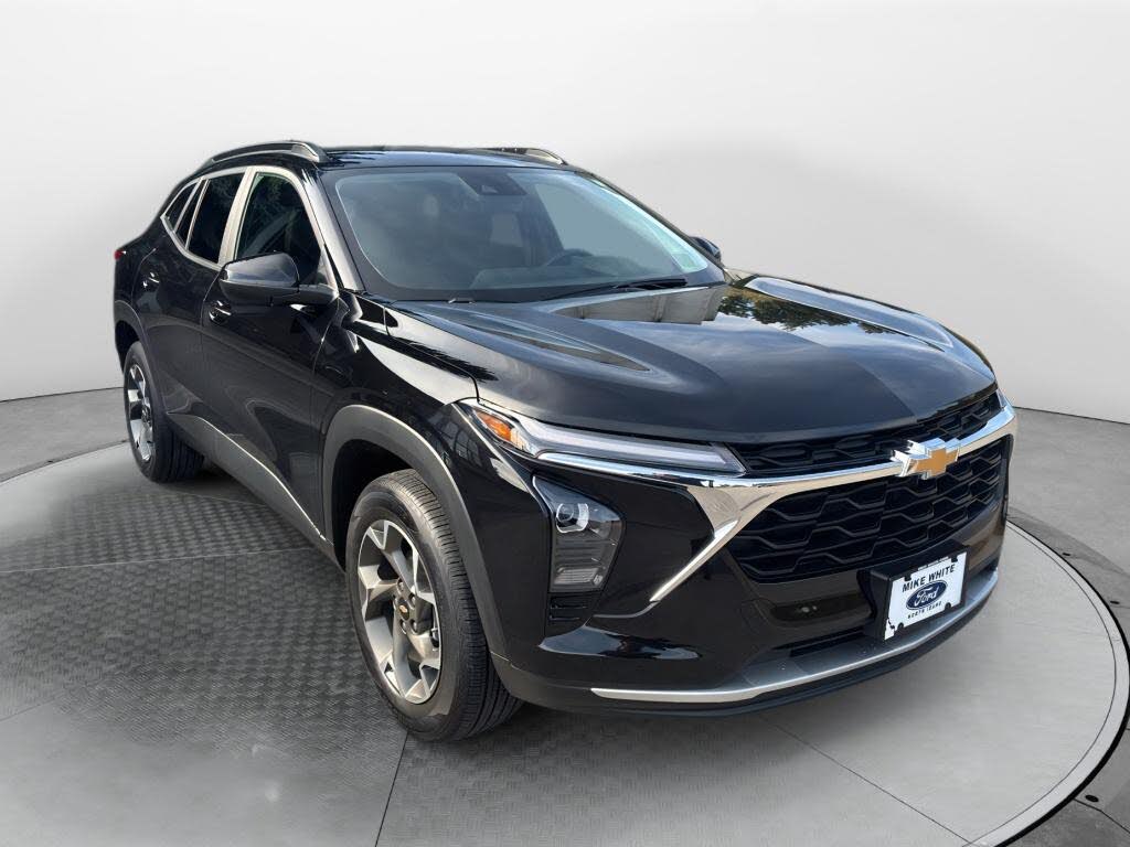 2025 Chevrolet Trax LT FWD