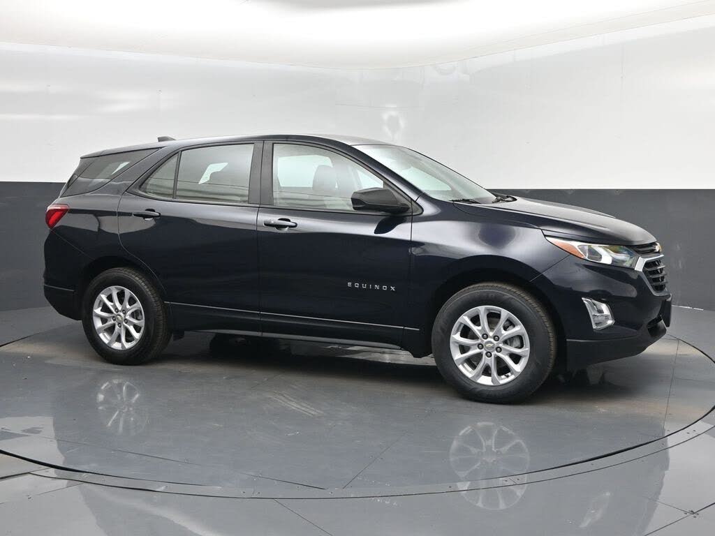 2021 Chevrolet Equinox LS AWD with 1FL