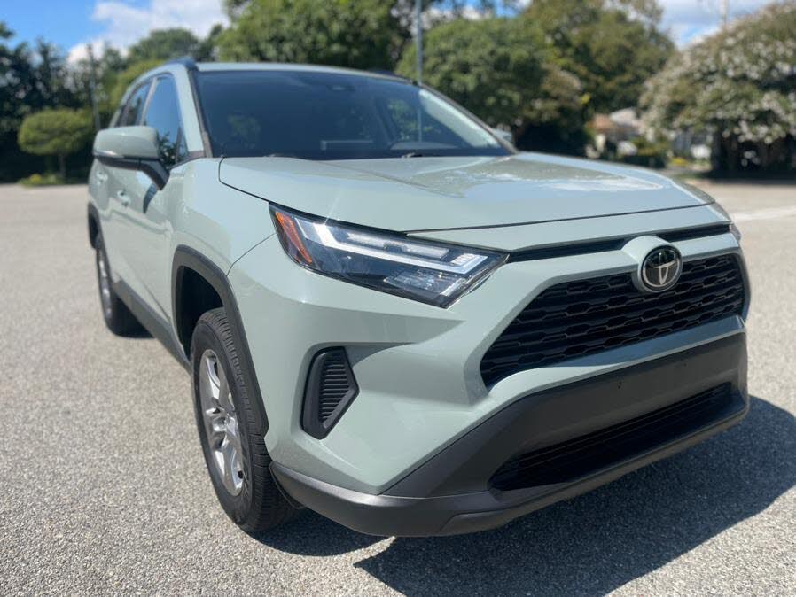 2023 Toyota RAV4 XLE FWD