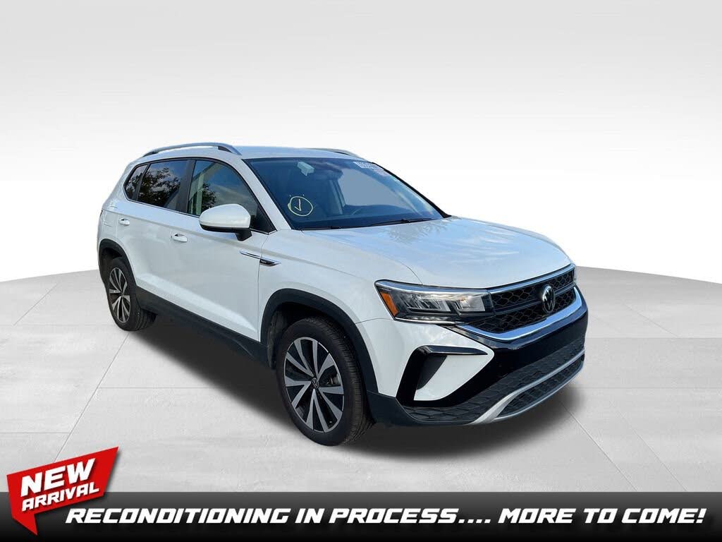 2024 Volkswagen Taos SE FWD