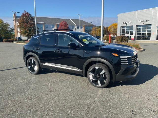 2026 Nissan Kicks SR AWD