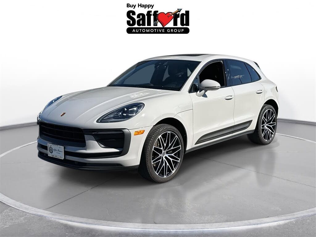 2022 Porsche Macan AWD