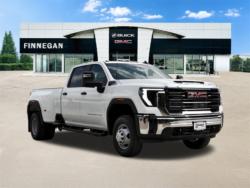 2026 GMC Sierra 3500HD Pro Crew Cab 4WD