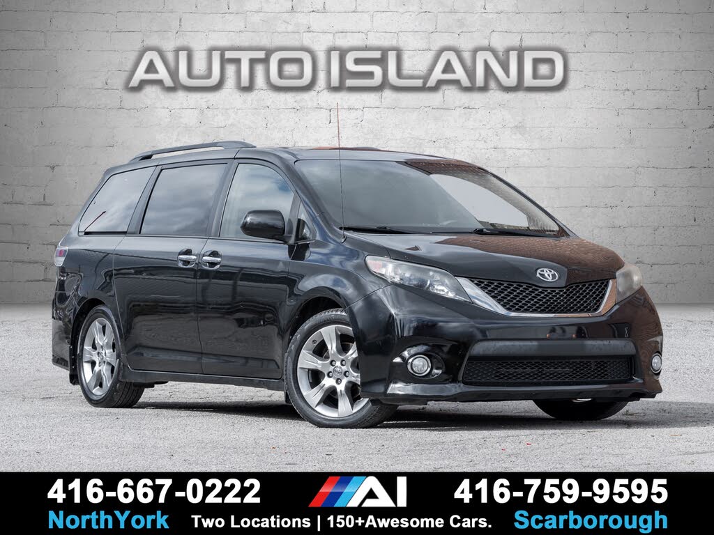 2013 Toyota Sienna SE 8-Passenger