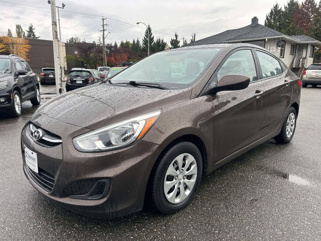 2015 Hyundai Accent GL Sedan FWD