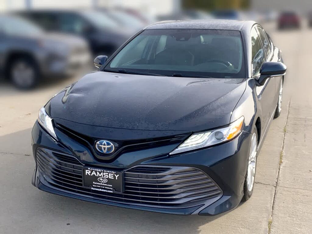 2018 Toyota Camry Hybrid XLE FWD