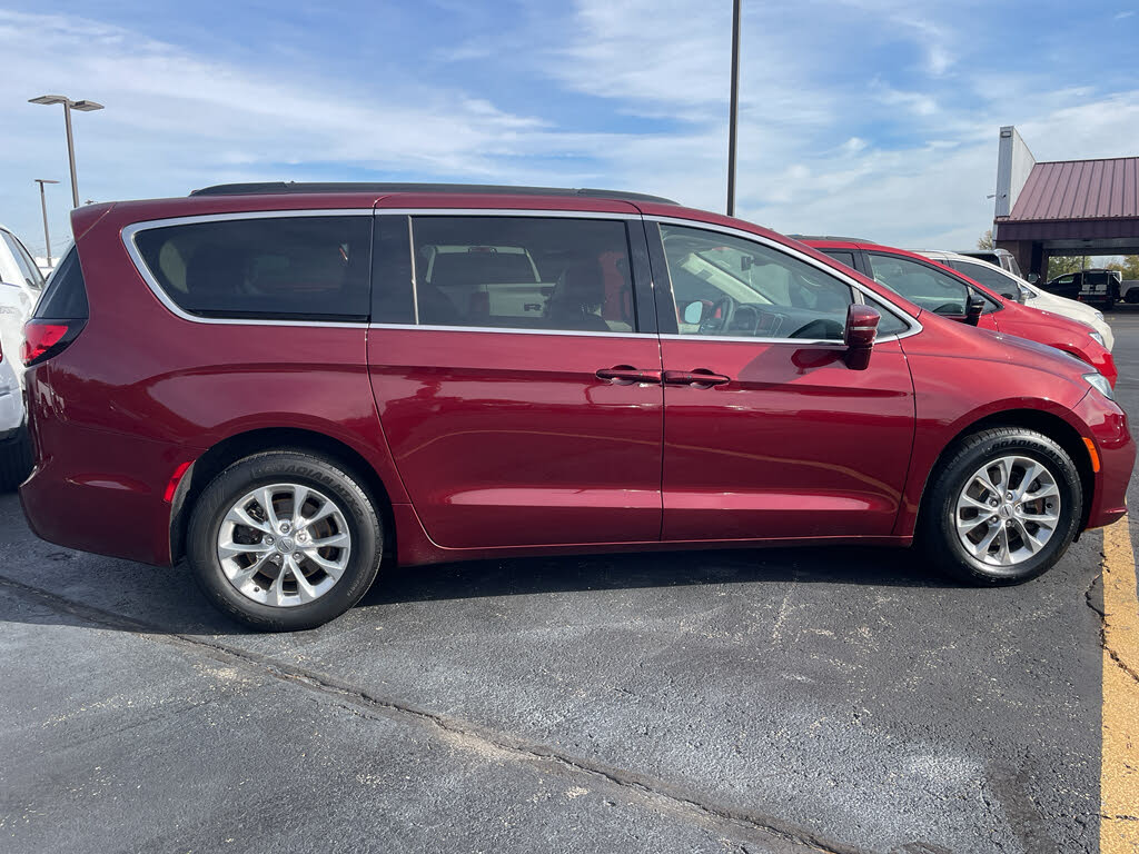 2022 Chrysler Pacifica Touring L AWD