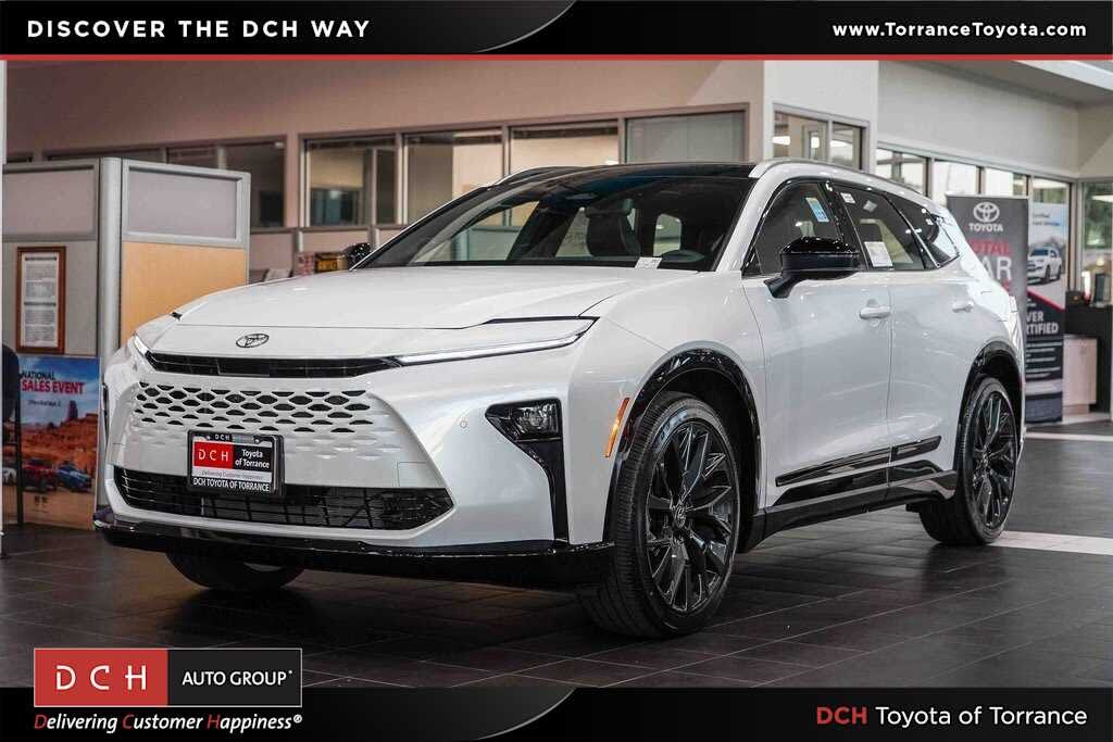 2025 Toyota Crown Signia Limited AWD