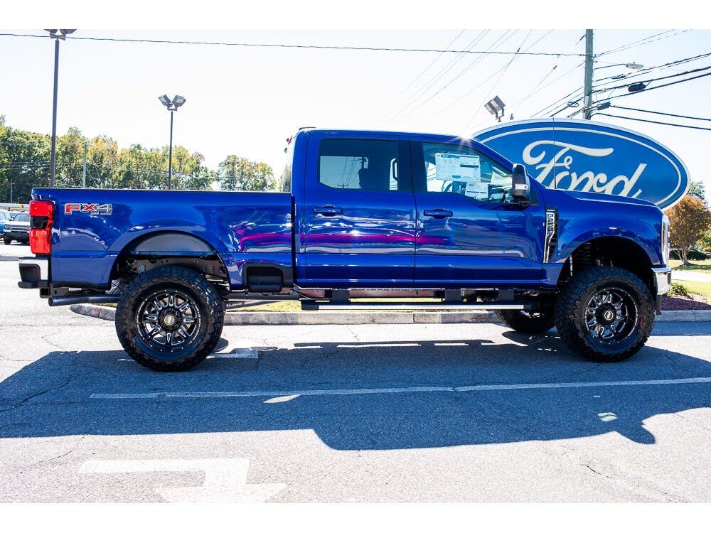 2026 Ford F-250 Super Duty Lariat Crew Cab 4WD