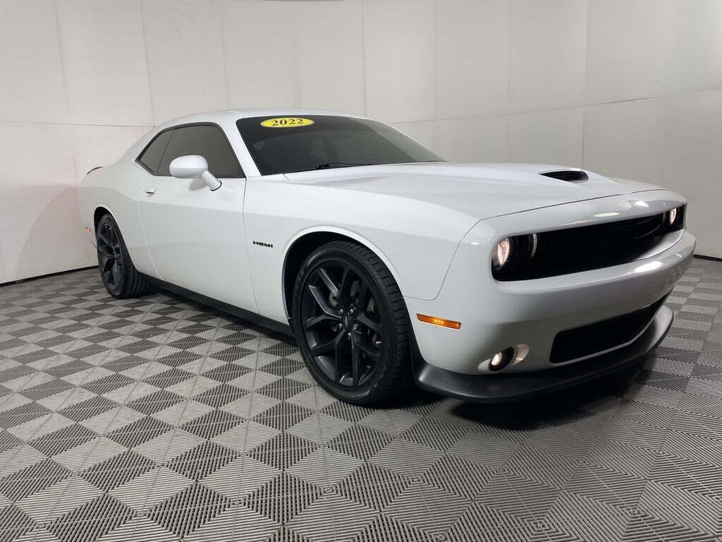 2022 Dodge Challenger R/T RWD