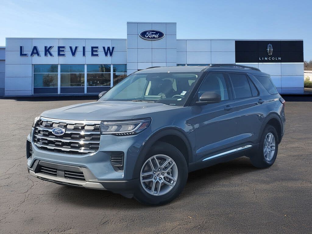 2025 Ford Explorer Active AWD