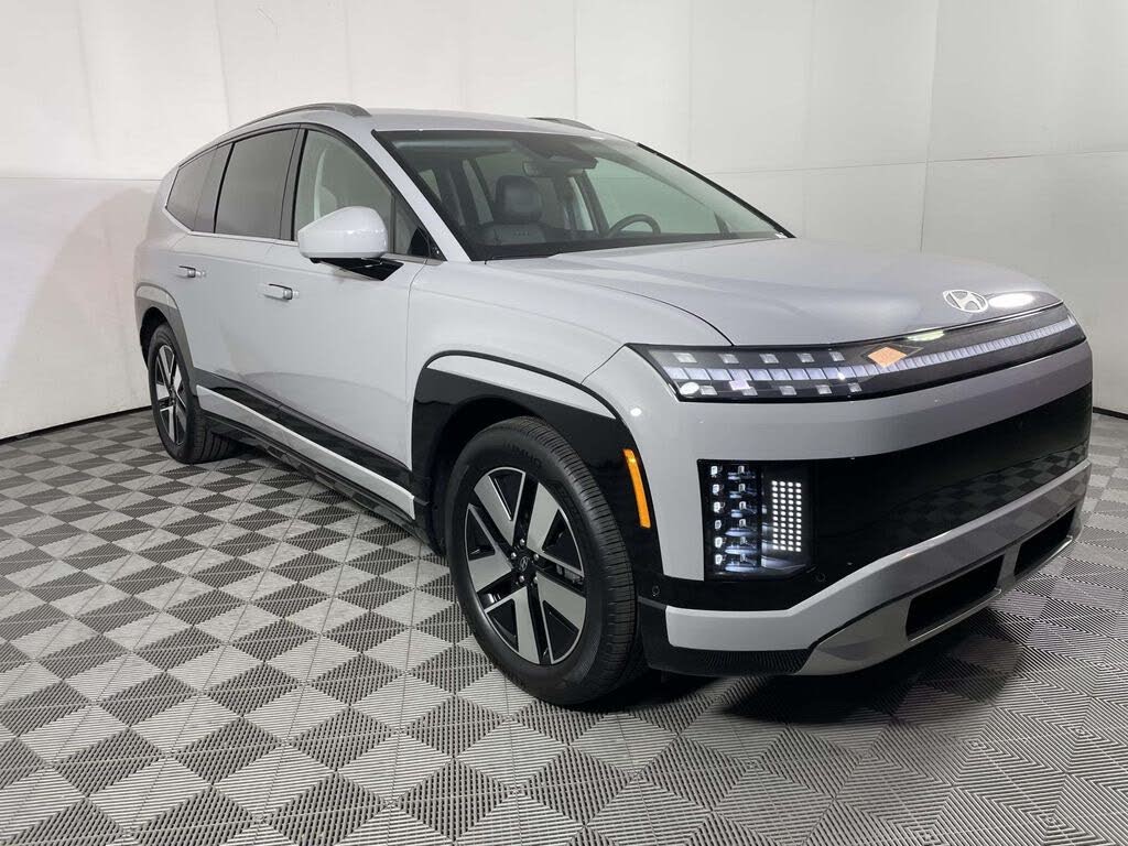 2026 Hyundai Ioniq 9 SEL AWD