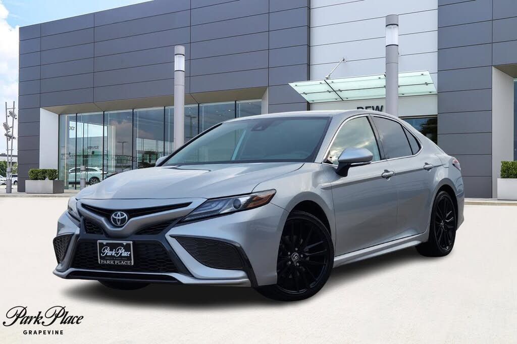 2022 Toyota Camry XSE FWD