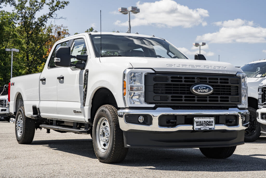 2026 Ford F-350 Super Duty XL Crew Cab 4WD