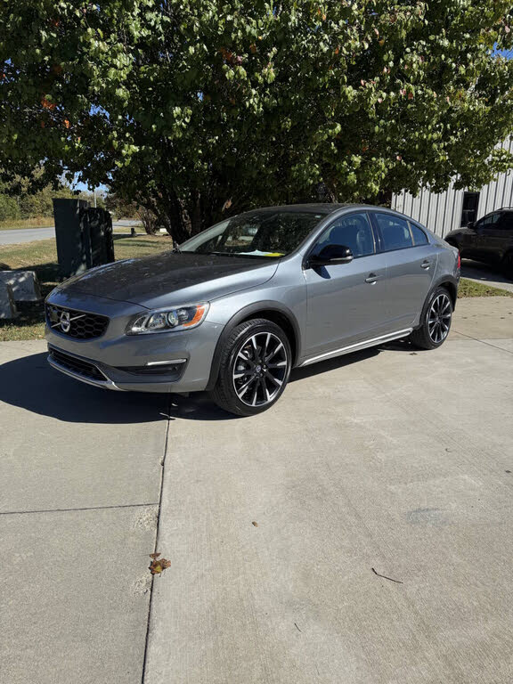 2016 Volvo S60 Cross Country Platinum