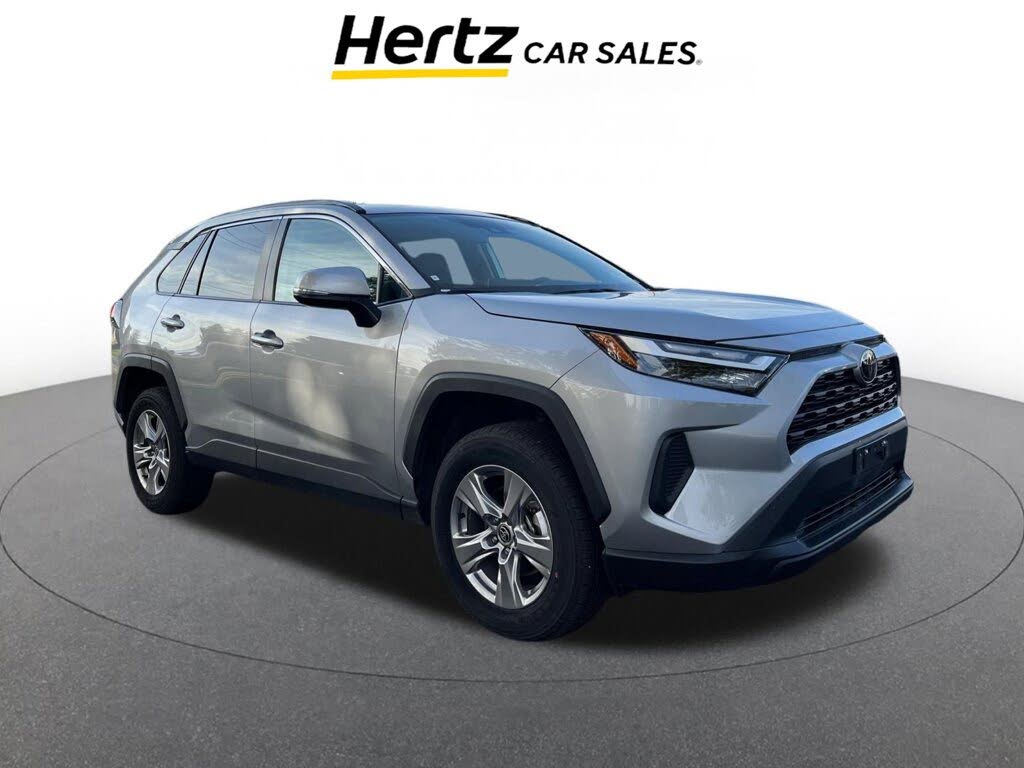 2025 Toyota RAV4 XLE FWD