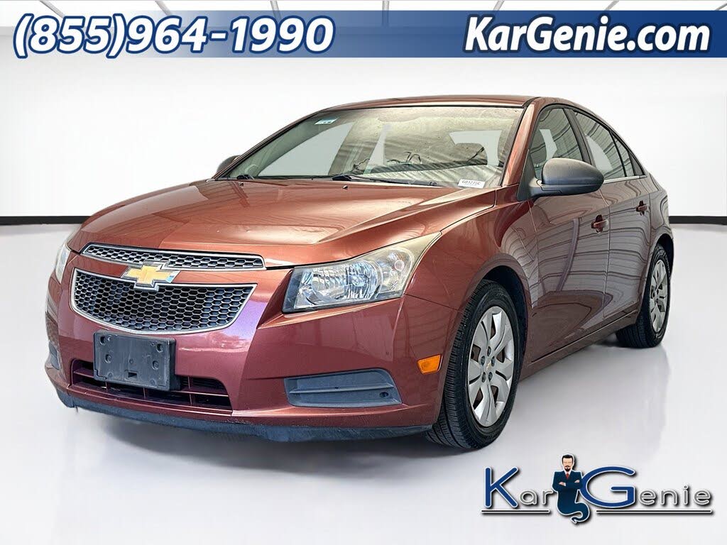 2012 Chevrolet Cruze LS Sedan FWD