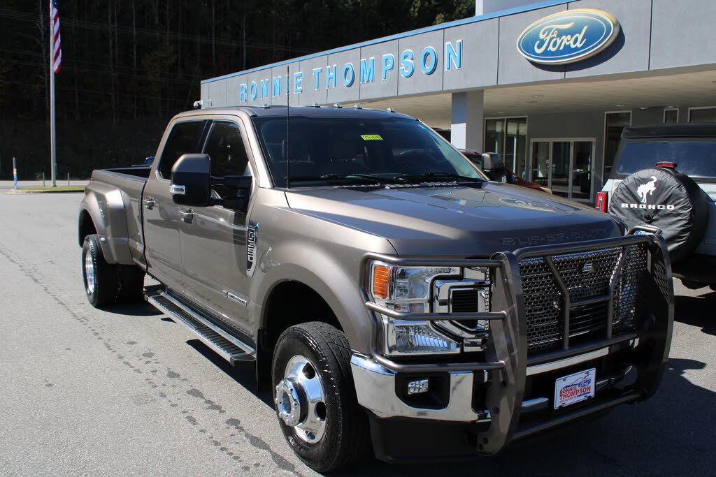 2022 Ford F-350 Super Duty Lariat Crew Cab LB DRW 4WD