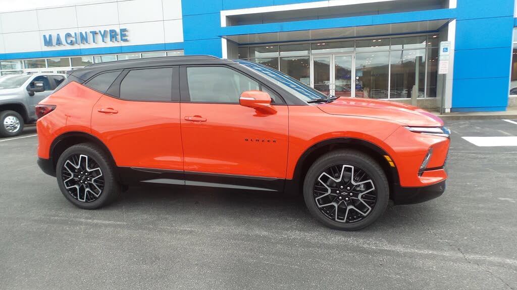 2025 Chevrolet Blazer RS AWD