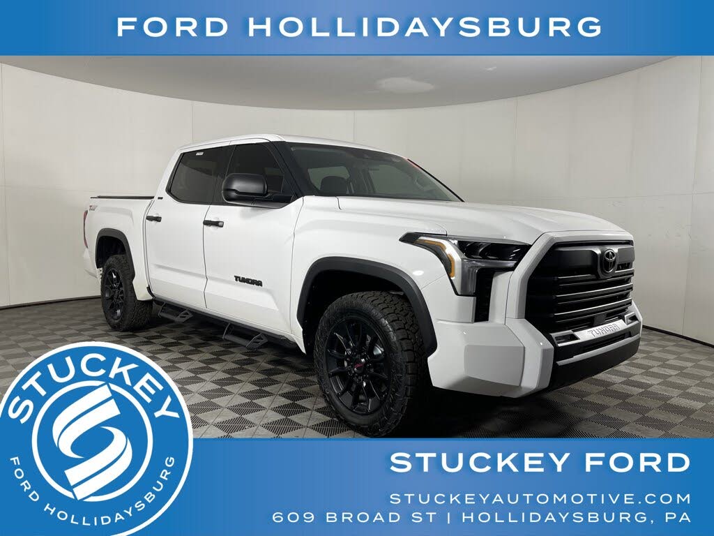 2023 Toyota Tundra SR5 CrewMax Cab 4WD
