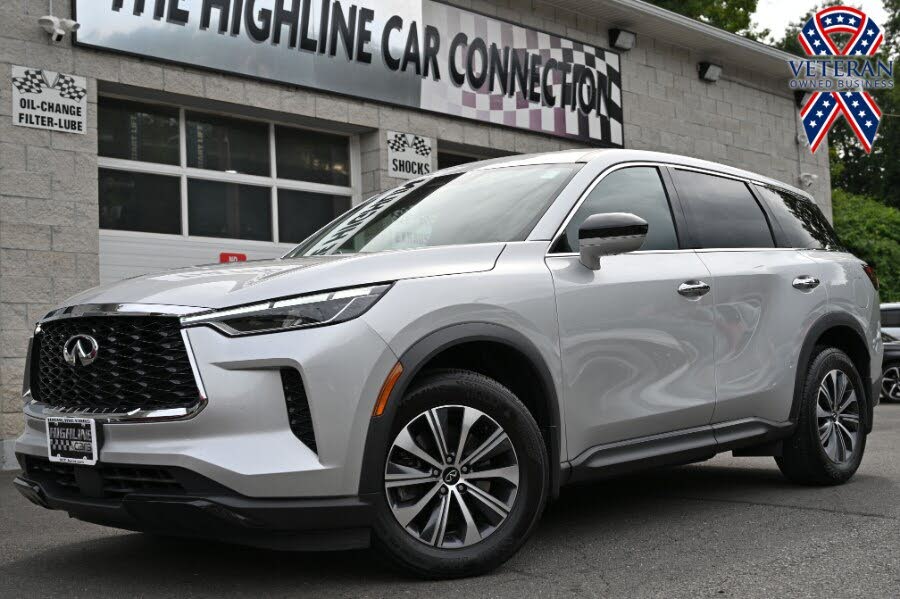 2022 INFINITI QX60 Luxe AWD