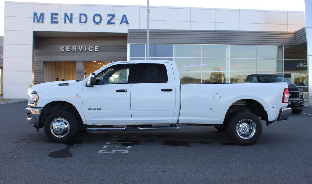 2024 RAM 3500 Big Horn Crew Cab LB DRW 4WD