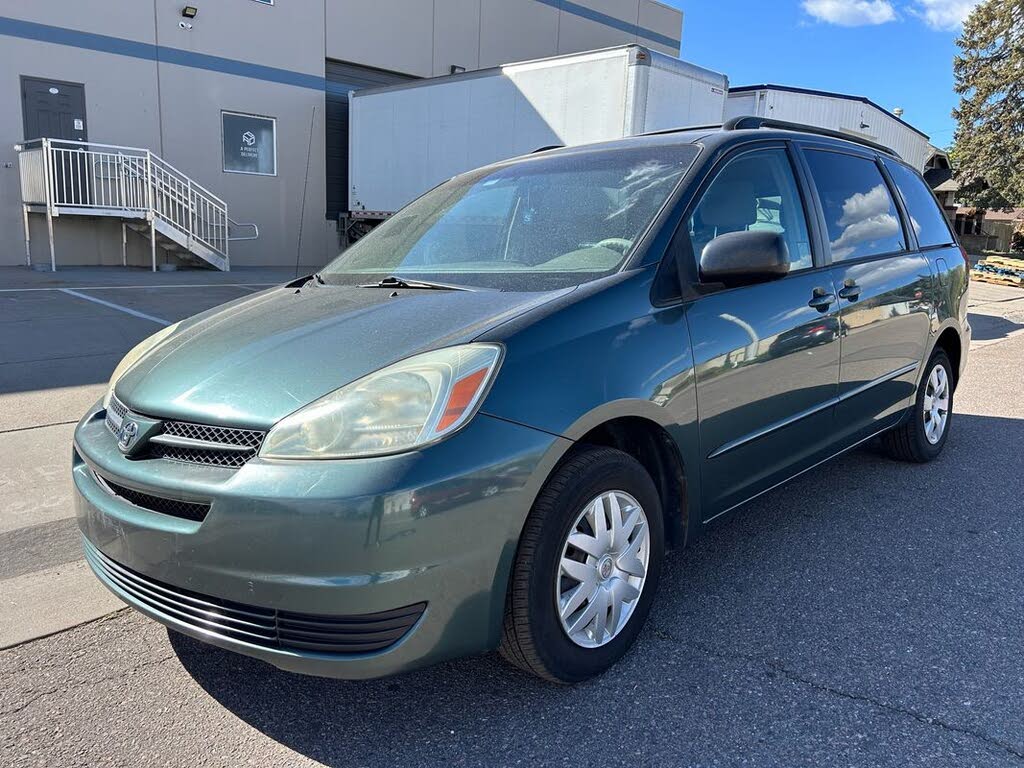 2004 Toyota Sienna 4 Dr LE Passenger Van