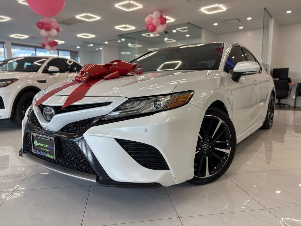 2019 Toyota Camry XSE V6 FWD