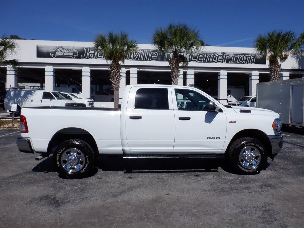 2022 RAM 2500 Tradesman Crew Cab 4WD