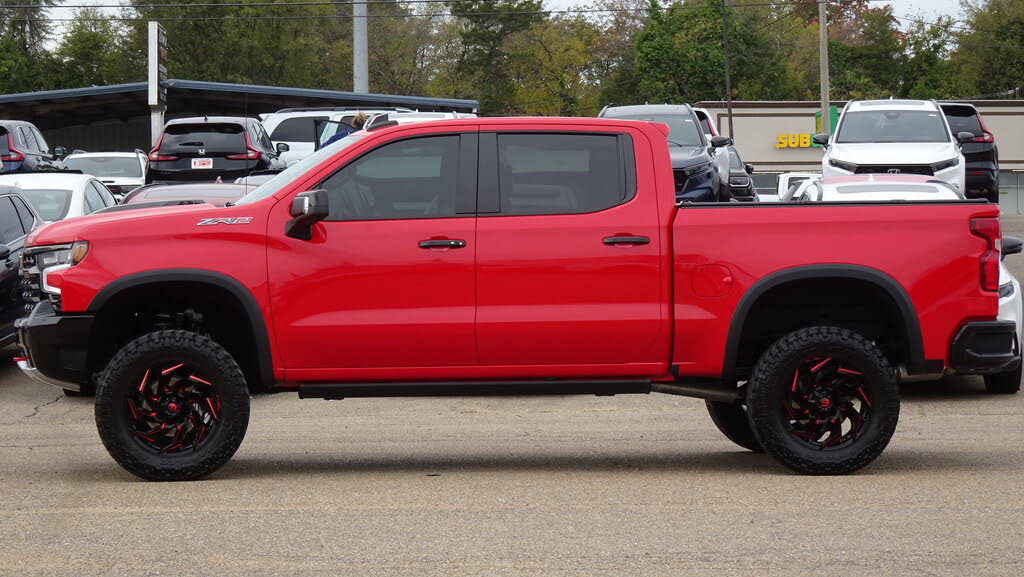 2023 Chevrolet Silverado 1500 ZR2 Crew Cab 4WD
