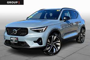 Volvo XC40 B5 Ultimate Dark Theme AWD