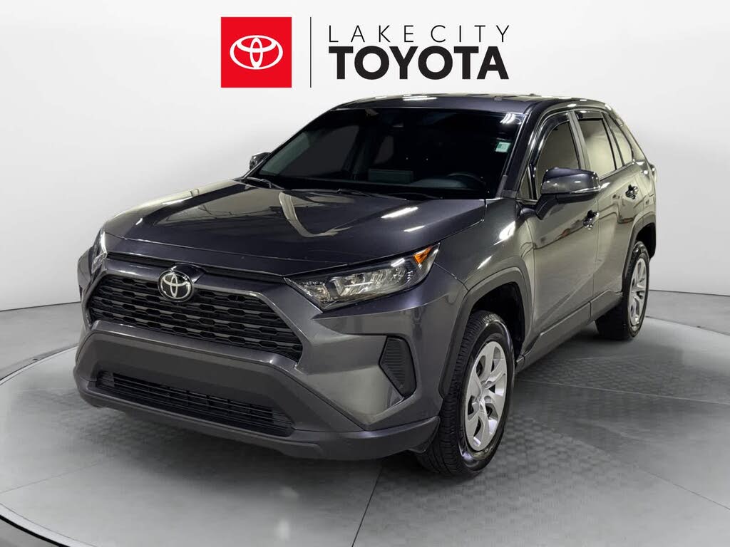 2022 Toyota RAV4 LE FWD