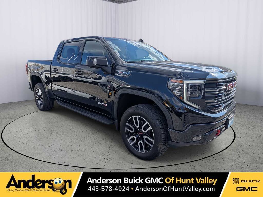 2023 GMC Sierra 1500 AT4 Crew Cab 4WD