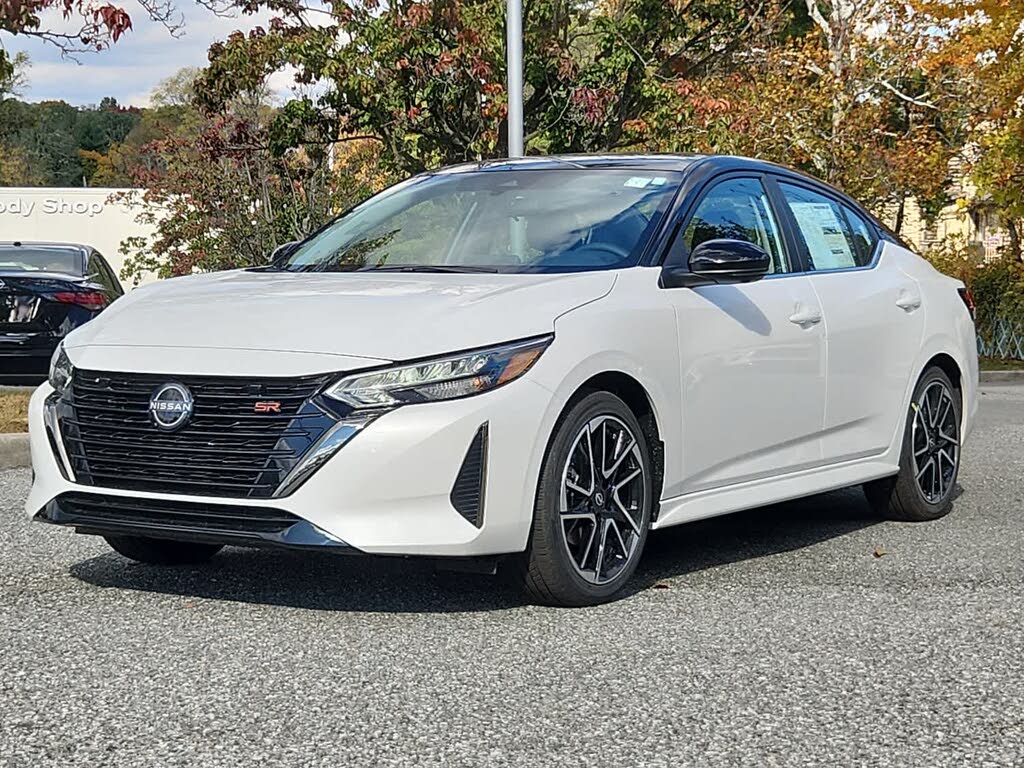 2025 Nissan Sentra SR FWD