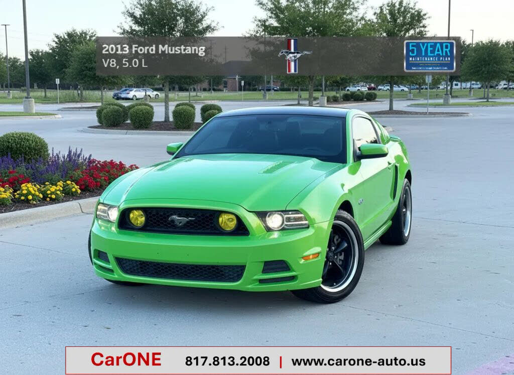 2013 Ford Mustang GT Premium Coupe RWD