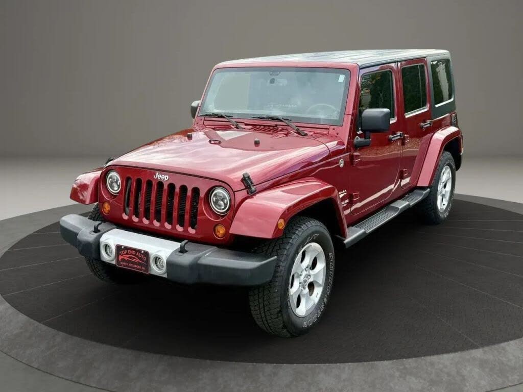 2013 Jeep Wrangler Unlimited Sahara 4WD