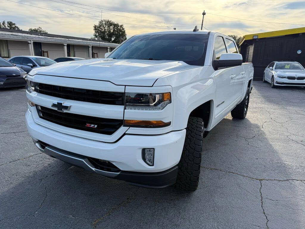2018 Chevrolet Silverado 1500 LT Z71 Crew Cab 4WD