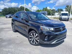 Volkswagen Taos SE FWD