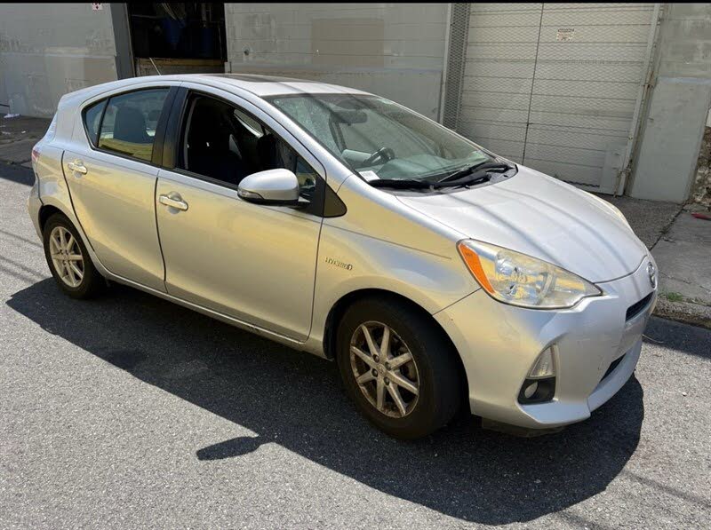 2014 Toyota Prius c Four