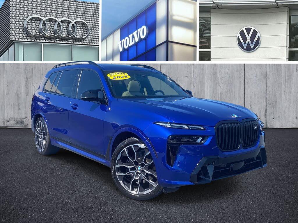 2025 BMW X7 M60i AWD