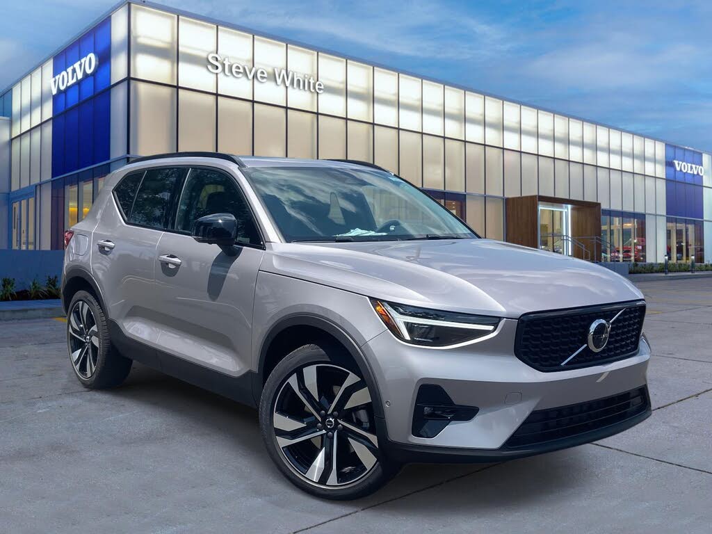 2026 Volvo XC40 B5 Ultra AWD