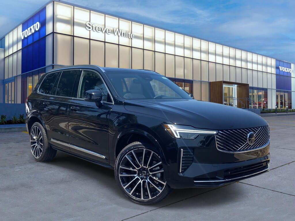 2026 Volvo XC90 B5 Plus 7-Passenger AWD