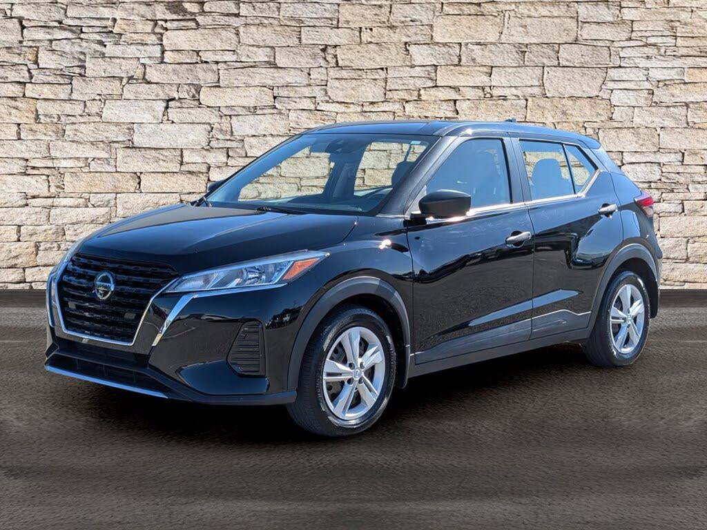 2021 Nissan Kicks S FWD