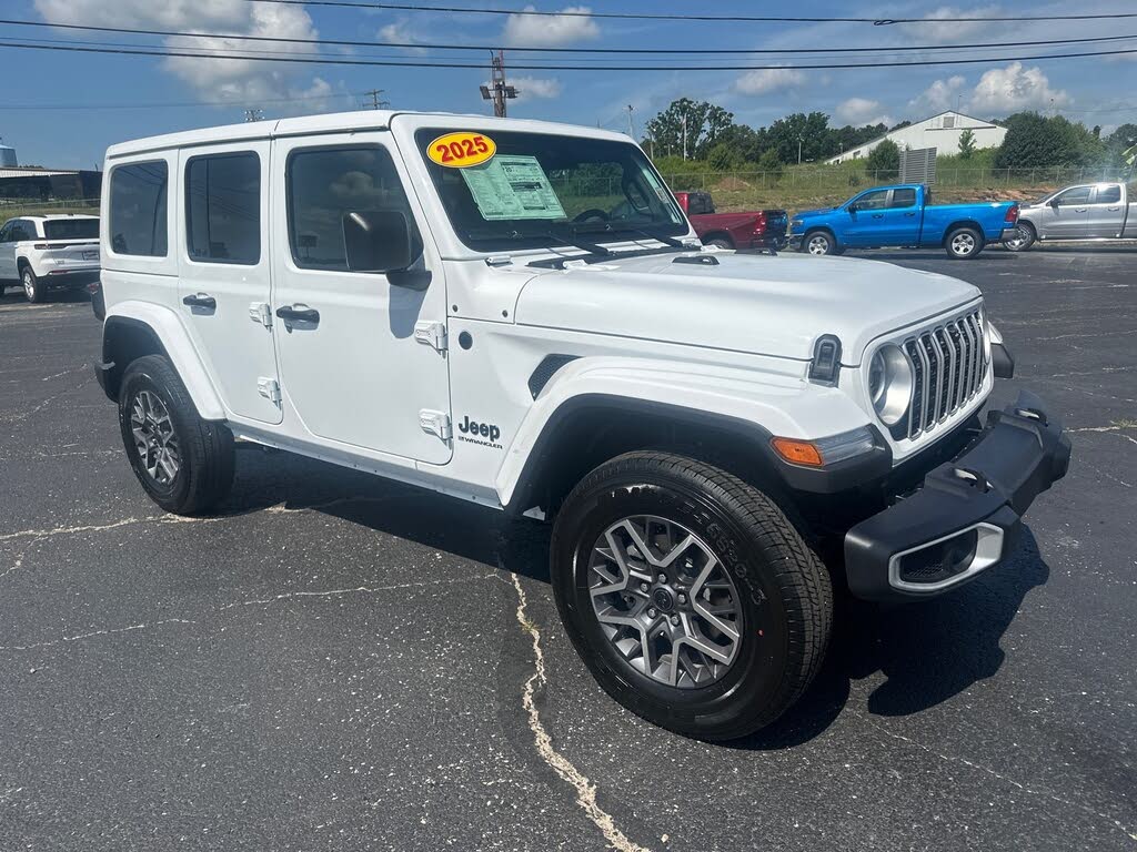 2025 Jeep Wrangler Sahara 4-Door 4WD