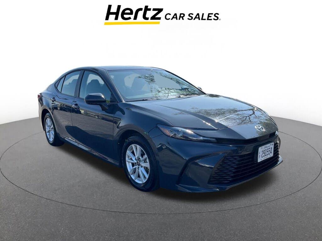 2025 Toyota Camry LE FWD