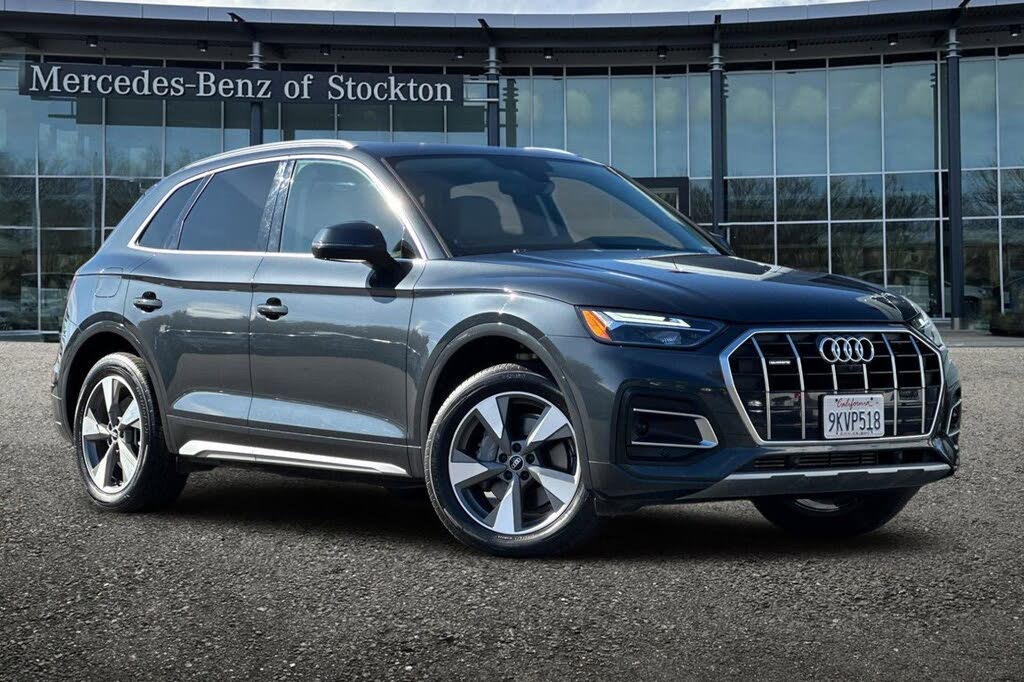2022 Audi Q5 quattro Premium Plus 40 TFSI