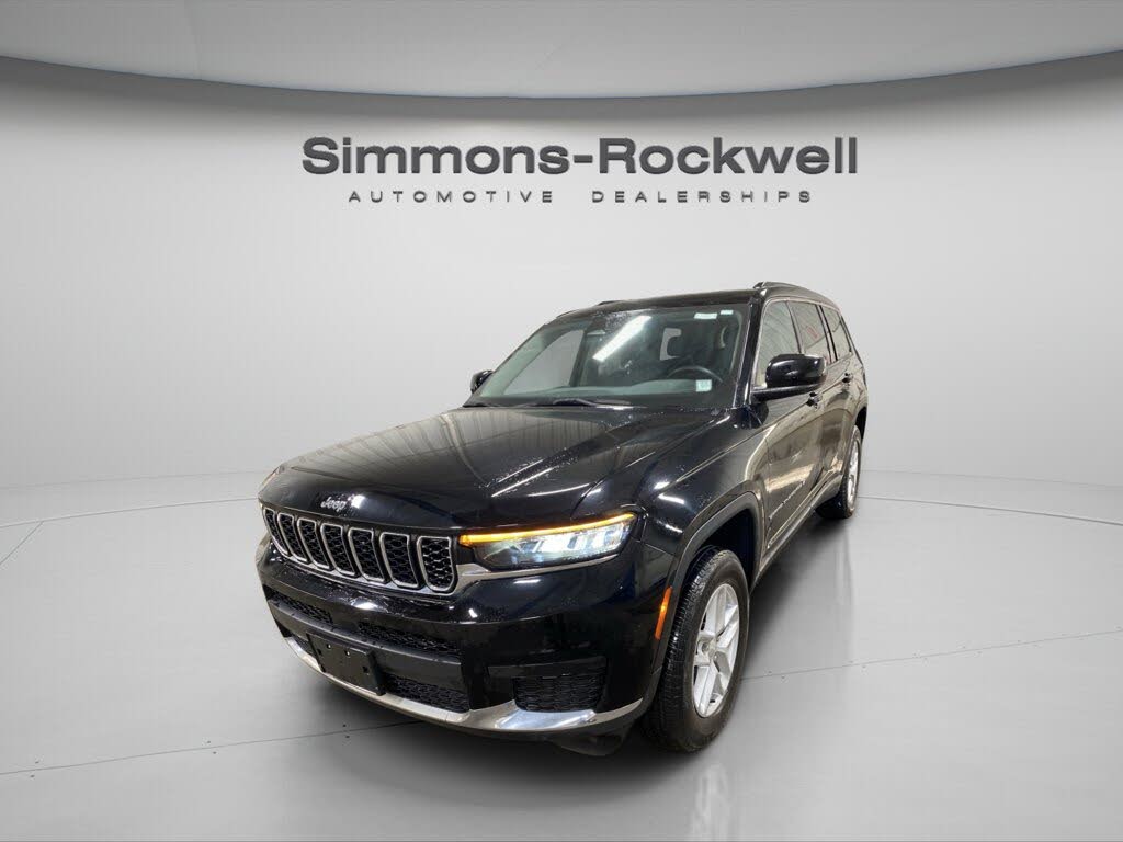2022 Jeep Grand Cherokee L Laredo 4WD