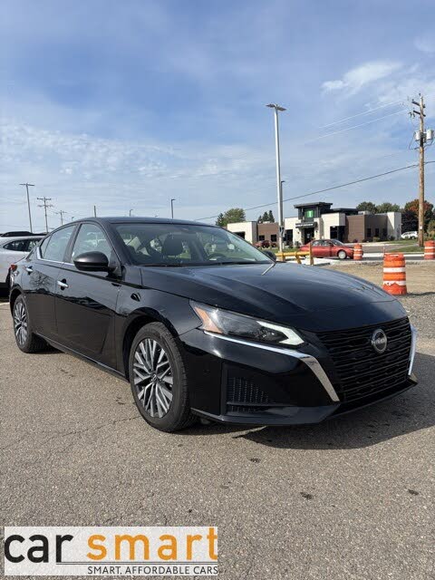 2024 Nissan Altima 2.5 SV FWD